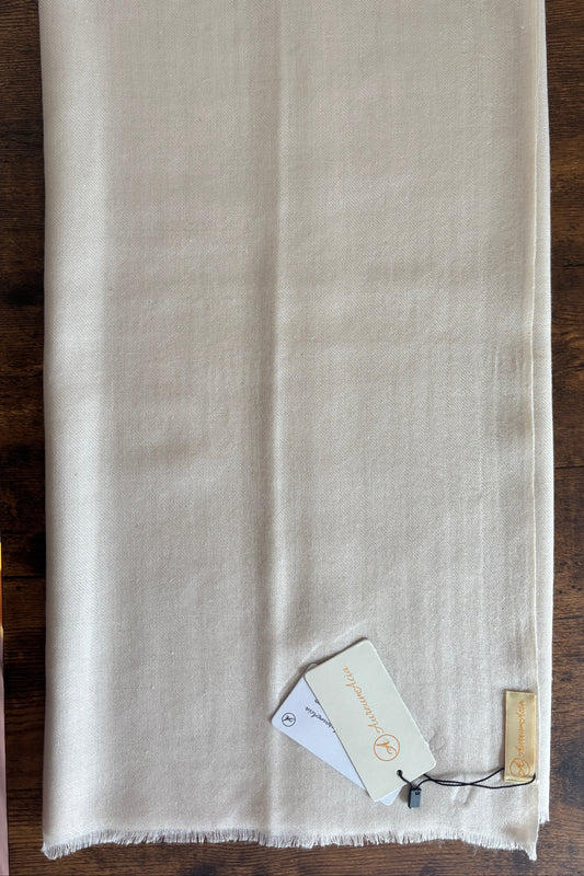 Beige solid stole of silk, cashmere and wool