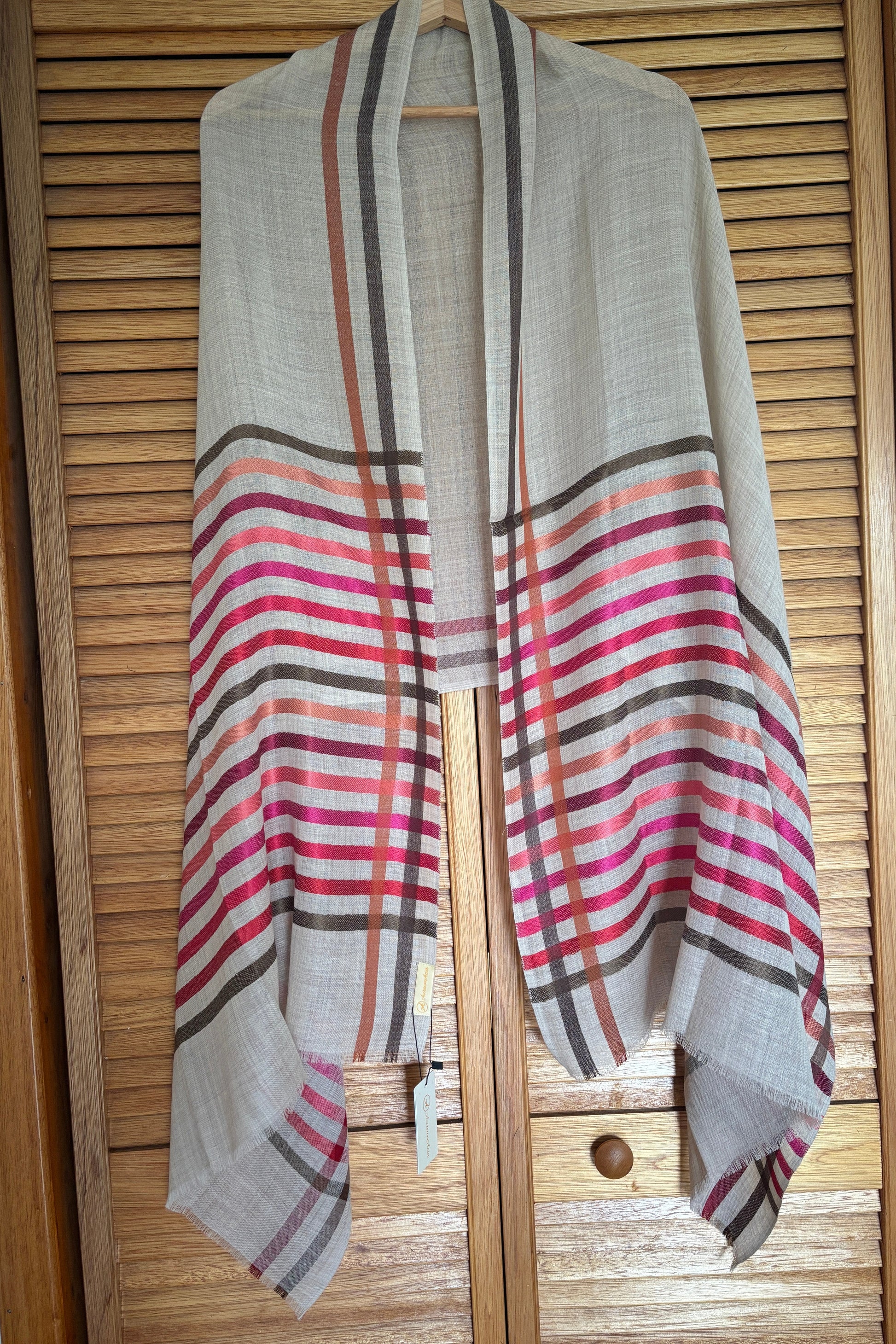 Wool-Silk Stole with Rainbow Edge-Light Grey