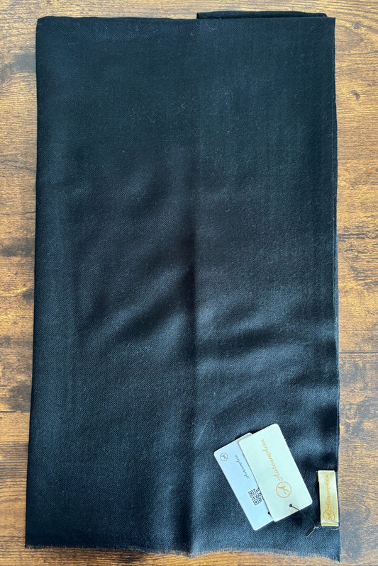 Black solid stole of silk, cashmere and wool 